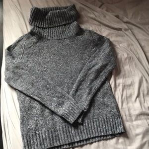 Gap turtleneck sweater size L